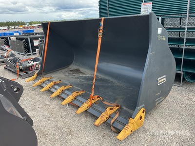 132 in 6 cyd Bucket 7273976 機械の付属品 - Fits Doosan DL450-5 (Unused)