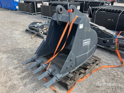 36 in Bucket HD17-036 機械の付属品 - Fits Doosan DX170 (Unused)