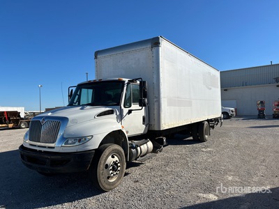 2015 International 4300 4x2 Van Truck