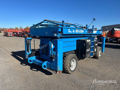 2015 Genie GS3384 Scissor Lift