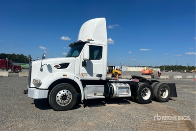2020 Peterbilt 567 6x4 T/A Day Cab Truck Tractor