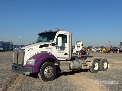 2017 Kenworth T880 6x4 トラックトラクター（T/A）
