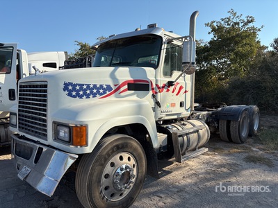 2014 Mack CHU613 6x4 3-Achs Sattelzugmaschine