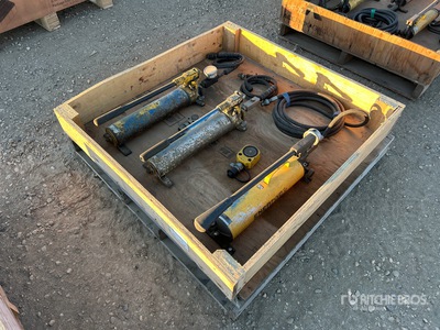 Quantity of Enerpac Hydraulic Hand Pump