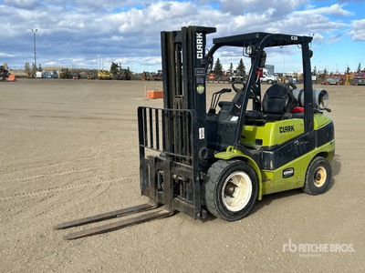 2008 Clark C35L 5400 lb Pneumatic Tire Forklift