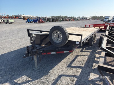 2013 Mcclain 18 ft T/A Equipment Trailer