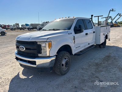 2017 Ford F-350 XL 4x4 Crew Cab Utility Truck