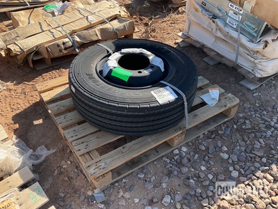 Bridgestone 285/70R19.5 Tire w/Wheel