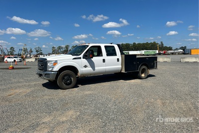 2016 Ford F-350 4x4 Crew Cab Platte vrachtwagen
