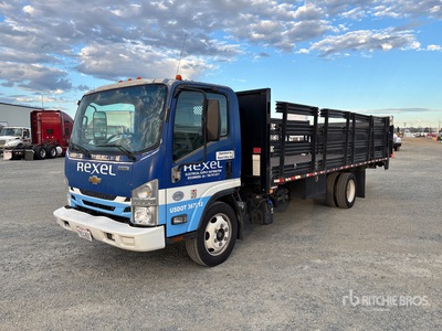2017 Chevrolet 5500 4x2 Flatbed Truck