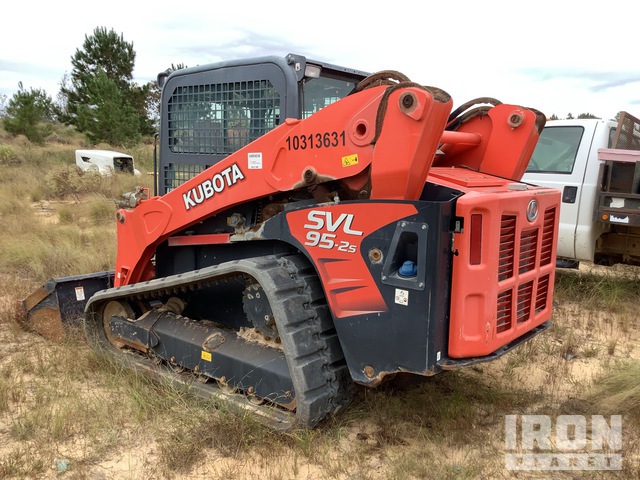 MINI CARGADOR SOBRE ORUGAS 2018 KUBOTA SVL952S
