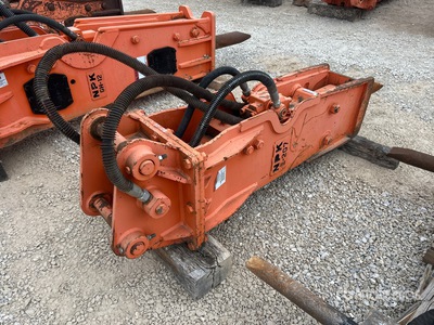 2006 NPK E-207 20 in ブレーカー