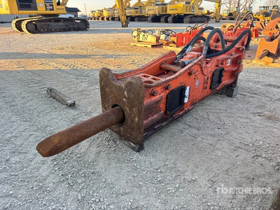 NPK GH-18 Concasseur hydraulique