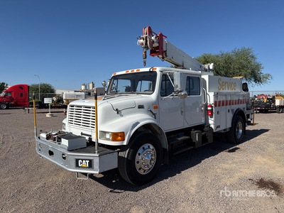 1997 International 4700 4x2 Crew Cab Service Truck