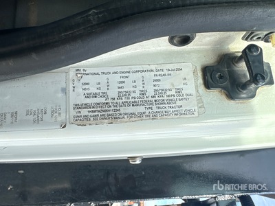 2005 International 4400 S/A Dump Truck