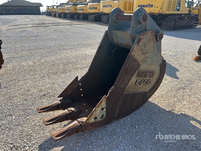 Esco XDP 30 in Digging Excavator Bucket - Fits Komatsu PC400