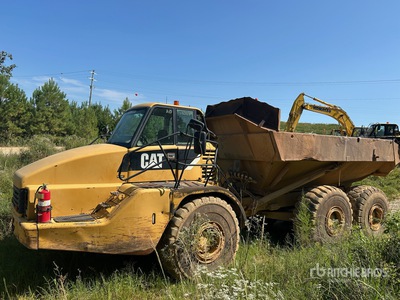 Cat 740 شاحنة قلابة مفصلية