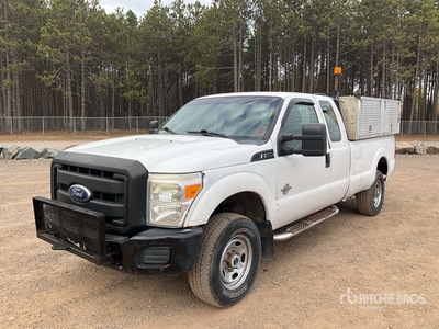 2011 Ford F-250 XL 4x4 Extended Cab ピックアップ