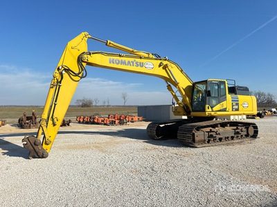 2013 Komatsu PC490LC-10 Tracked Excavator
