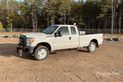 2015 Ford F-250 4x4 Extended Cab Pickup