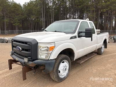 2015 Ford F-250 XL 4x4 Extended Cab Pickup