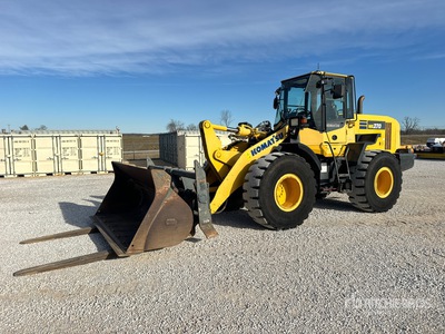 2013 Komatsu WA270-7 Chargeuse sur roues