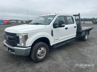 2018 Ford F-350 XL 4x4 Crew Cab شاحنة مسطحة