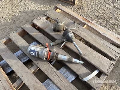 Quantity of (2) 5:1 Pneumatic Oil Transfer Pumps (Unused)