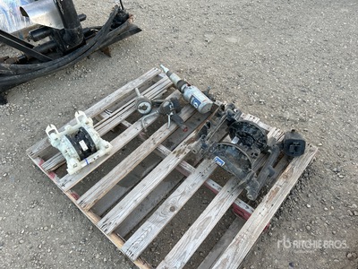 Quantity of (2) 5:1 Pneumatic Oil Transfer Pumps (Unused)