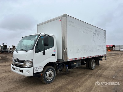 2019 Hino 195 4x2 Van Truck