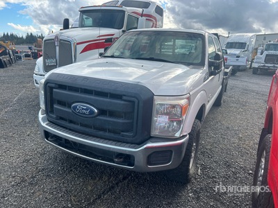 2014 Ford F-350 XL XL 4x4 Crew Cab Flatbed Truck (Inoperable)