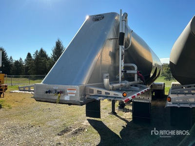 2024 MAC TNRA42NFO 1050 cft T/A Pneumatic Bulk Trailer