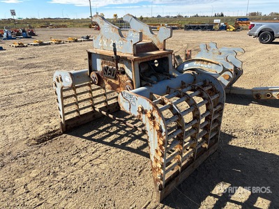 SEC 42 in Q/C Excavator Grapple - Fits EC210/PC200/Cat 320/ZX200/SK200/SH200/JD200