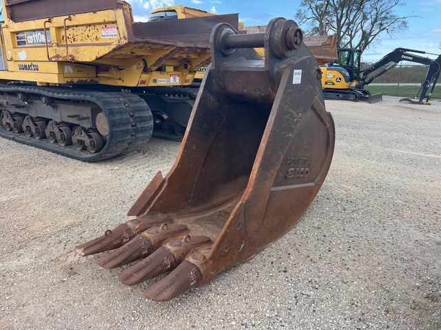 Esco XDP 36 in Excavator Bucket - Fits Komatsu PC600