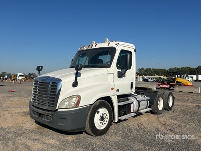 2012 Freightliner Cascadia 125 6x4 Cabeza Tractora Cabina Corta