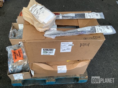 (3) Cube Light Hid-E Assemblies, (1) Light Assembly & Assorted Items