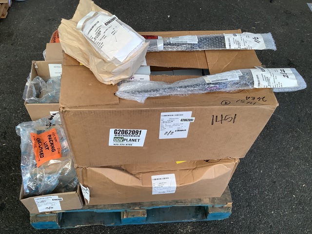 (3) Cube Light Hid-E Assemblies, (1) Light Assembly & Assorted Items