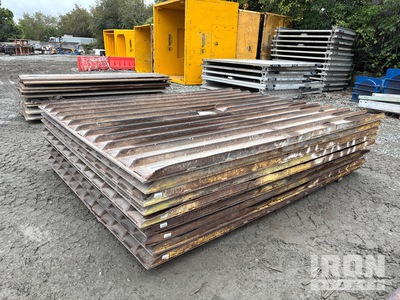 Quantity of (10) 8 ft x 10 ft Tire cleaning Stalen platen