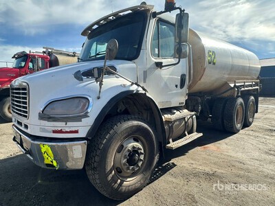 2013 Freightliner M2 106 4000 gal 6x4 Water Truck