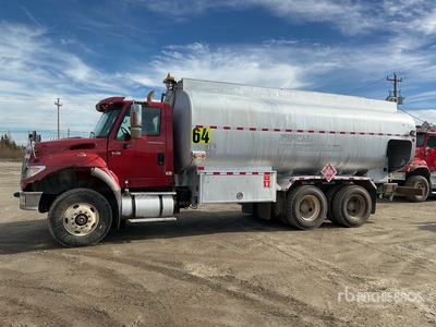 2007 International 7500 16200 L 6x4 Camion citerne de carburant