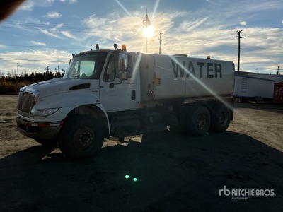 2009 International 4400 DURASTAR 4000 gal 6x4 Wassertank-Lkw