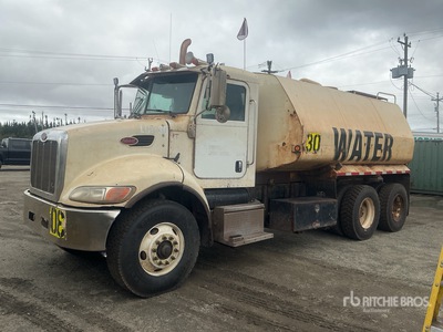 2013 Peterbilt 348 4000 gal 6x4 Water Truck