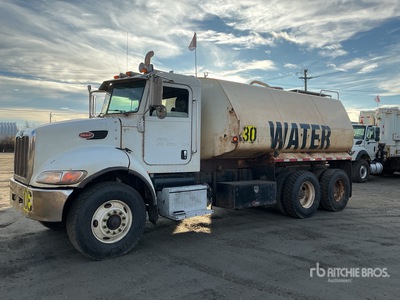 2013 Peterbilt 348 4000 gal 6x4 Water Truck
