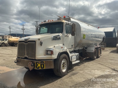 2020 Western Star 4700SB 20000 L 6x4 Fuel Truck