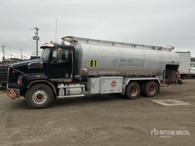 2019 Western Star 4700SB 20000 L 6x4 Fuel Truck
