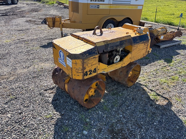 1986 Wacker Neuson WDH 86/110 Trench Compactor