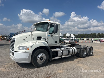 2014 Mack CXU613 6x4 3-Achs Sattelzugmaschine