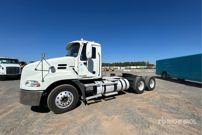 2014 Mack CXU613 6x4 T/A Day Cab Truck Tractor