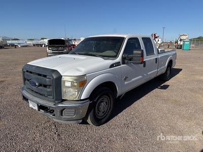 2013 Ford F-250 4x2 Crew Cab Pickup