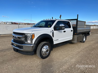 2017 Ford F-550 XLT 4x4 Crew Cab Flatbed Truck